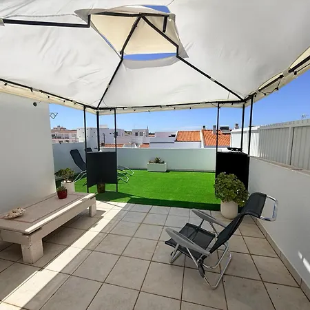 Piscina - Area De Churrasco - Perto & Golf *