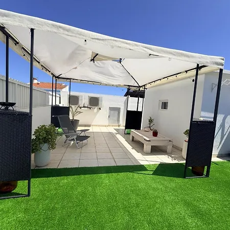Lägenhet Piscina - Area De Churrasco - Perto & Golf *